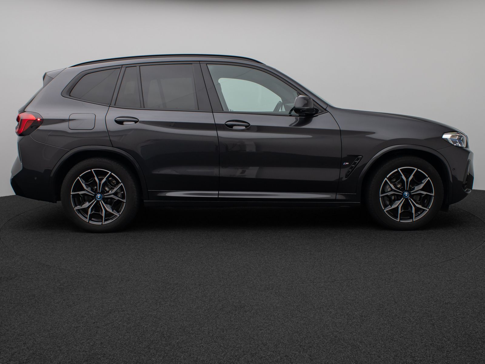 Fahrzeugabbildung BMW X3 xD30e M Sport Panorama Laser 360°HUD Komfort
