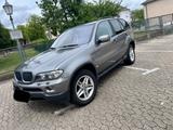BMW x5. E53 - BMW X5 aus 2004 mit Diesel-Antrieb