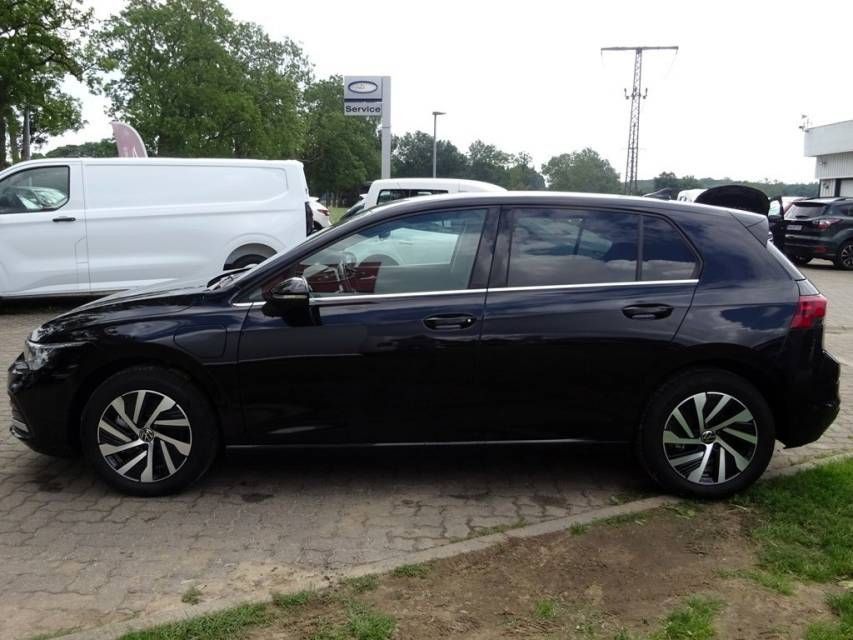 Fahrzeugabbildung Volkswagen Golf VIII 1.4 eHybrid Style