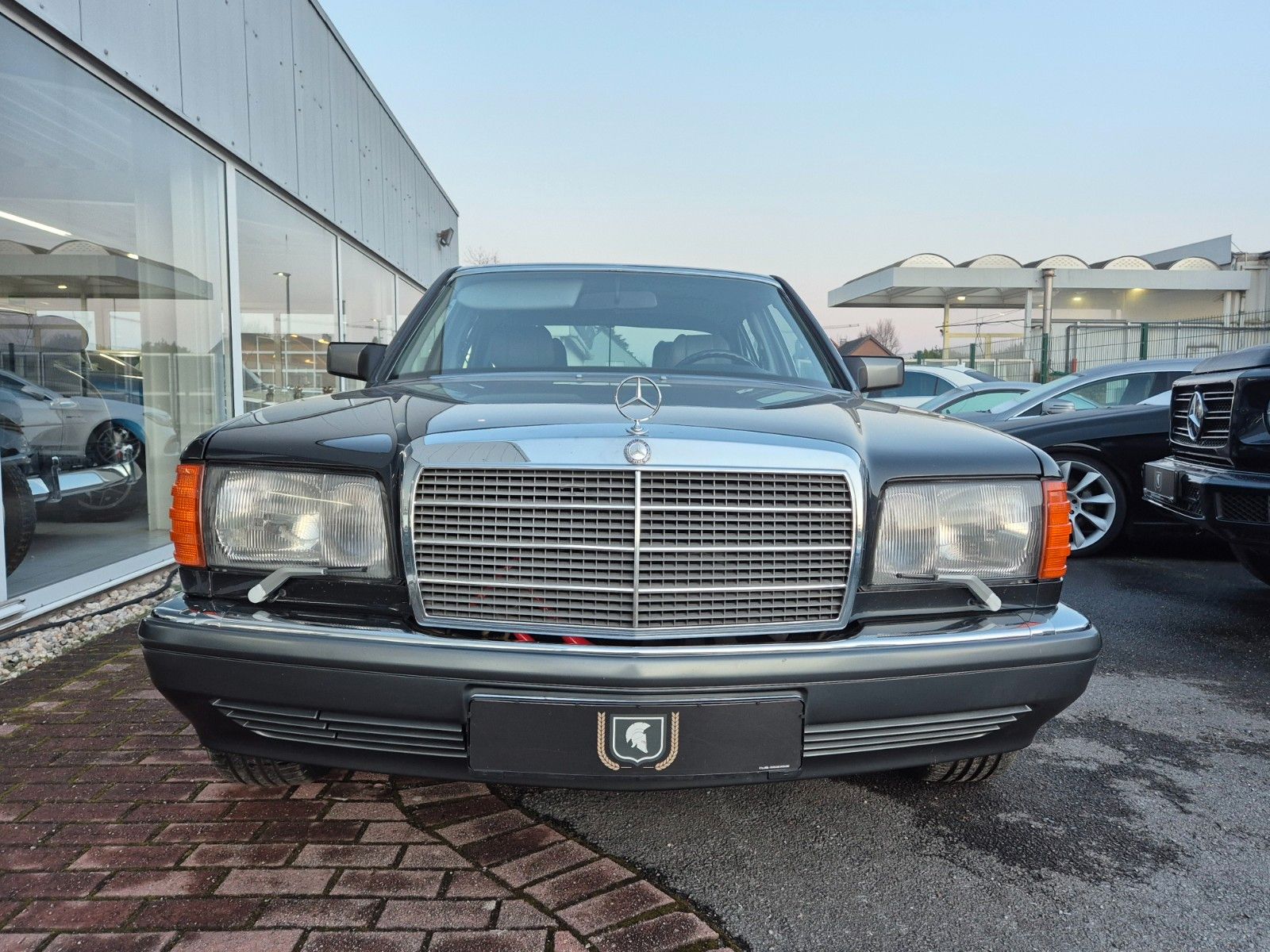 Fahrzeugabbildung Mercedes-Benz 560 SEL/Deutsch/Coupé Sitzanlage/Bestzustand
