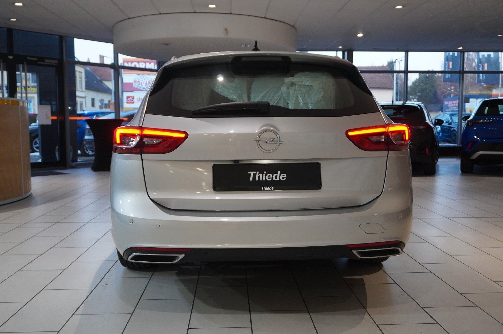 Fahrzeugabbildung Opel Insignia B ST 2.0D ELEGANCE NAVI/LED/KAMERA/HUD