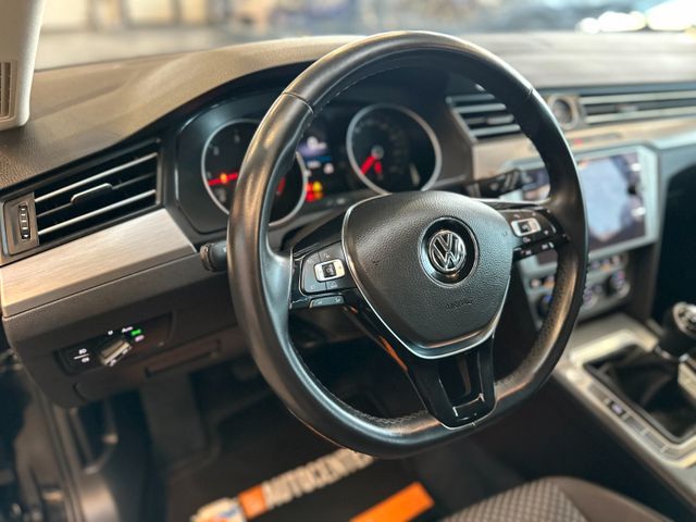 Volkswagen Passat Variant 1.6 TDI DSG *1.HAND*