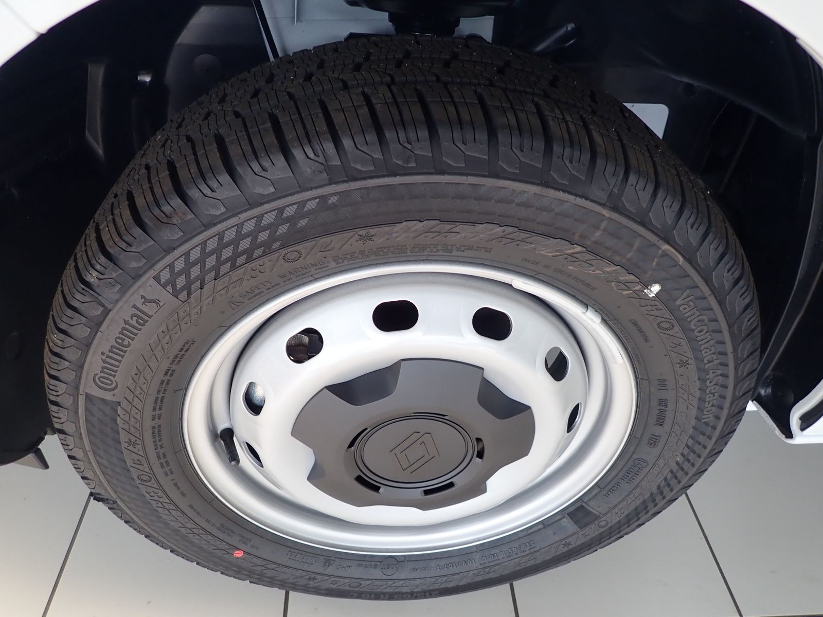 Fahrzeugabbildung Renault Trafic Lkw Komfort L1H1 3,0t Blue dCi 130 MY25