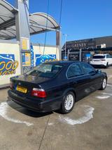 BMW E39 525i A  - BMW aus 2001: E39