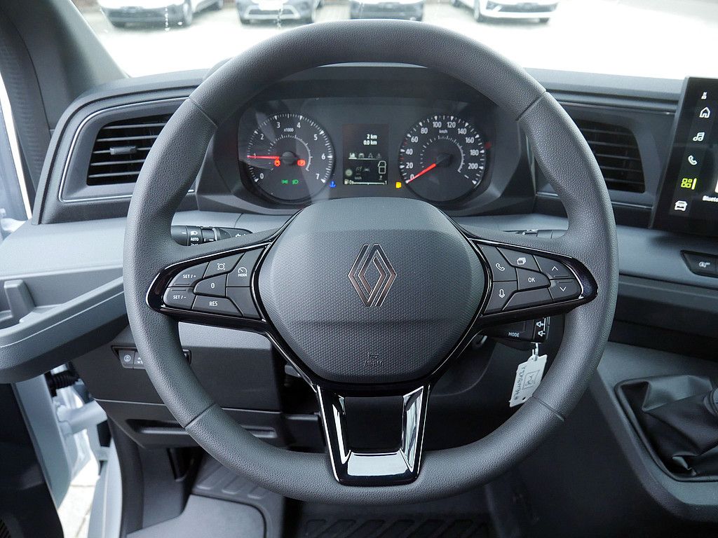 Fahrzeugabbildung Renault Master Pritsche DK advance L3H1 3,5t Blue dCi 15