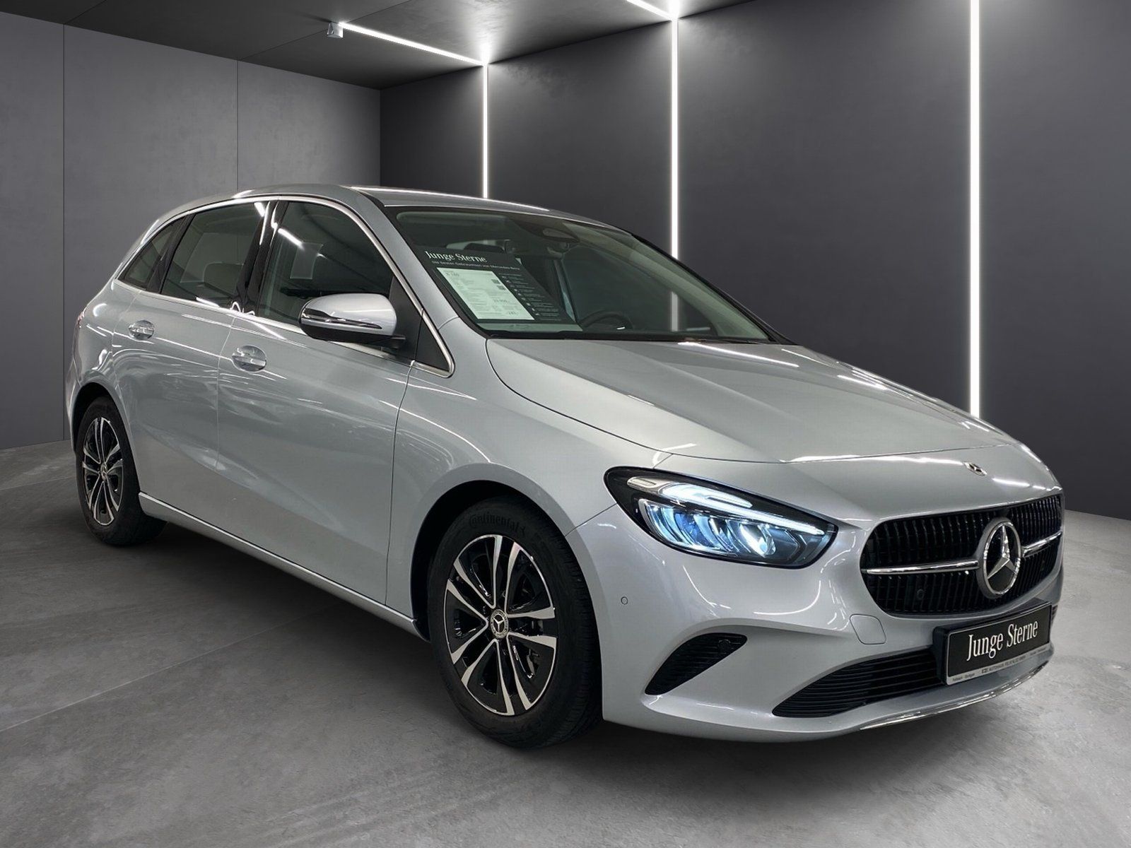 Fahrzeugabbildung Mercedes-Benz B 180 Progressive*LED*Kamera*Widescreen*CarPlay*