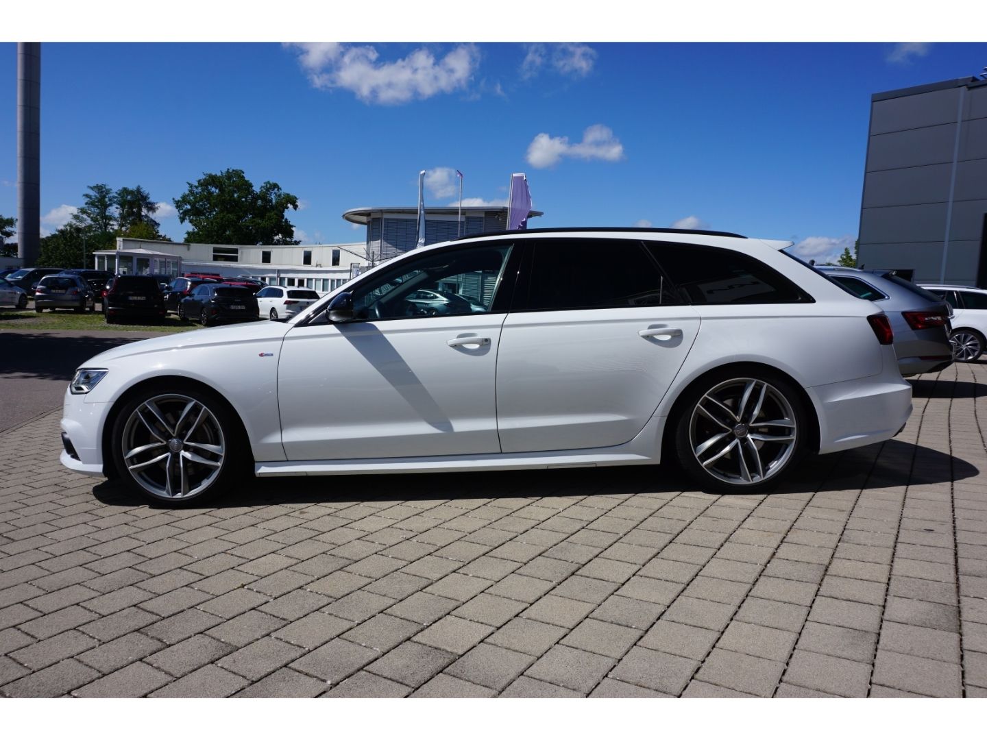 Audi A6 Avant 3.0 TDI quattro S line Tiptr. Navi AHK foto 3