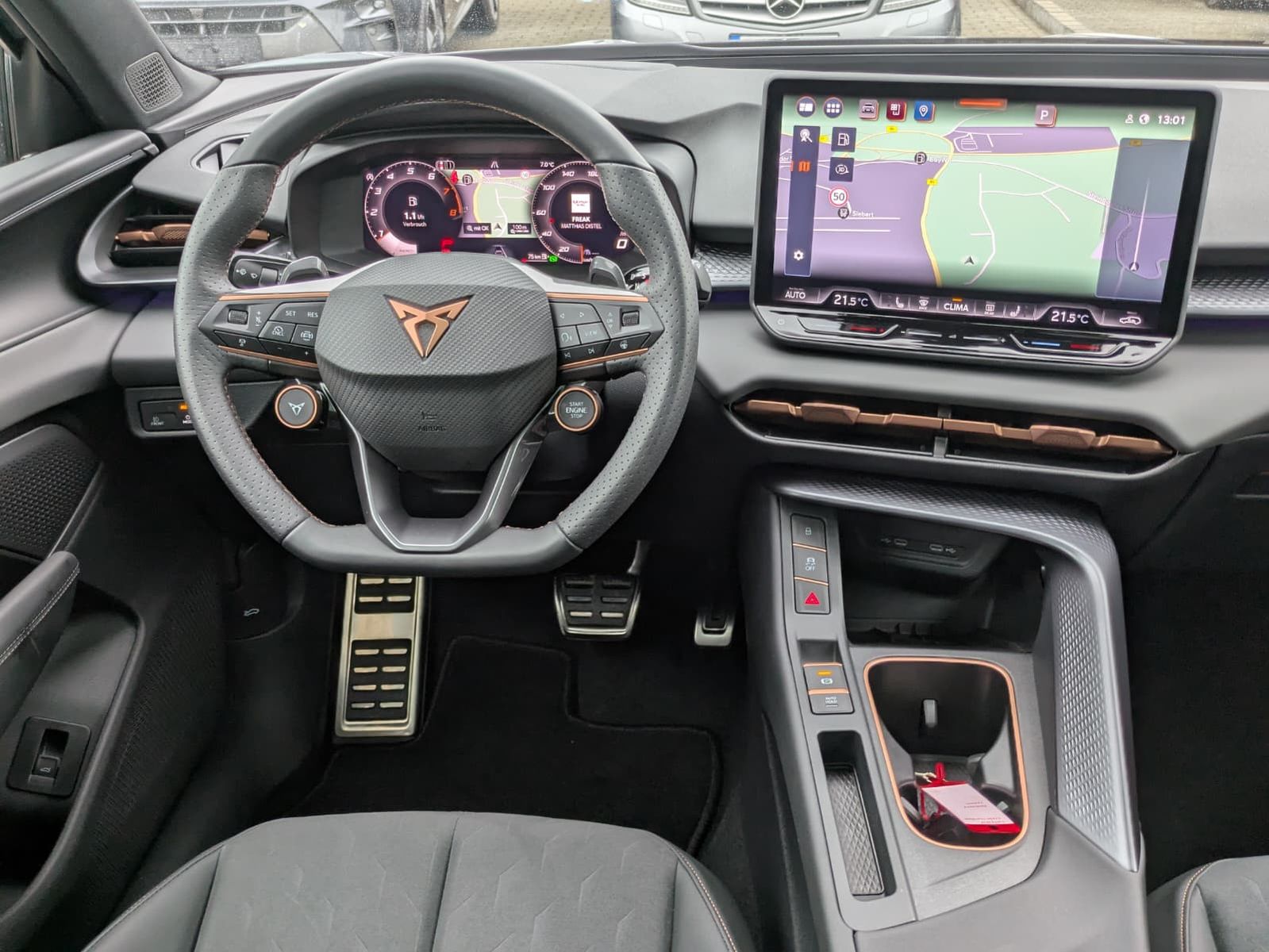 Fahrzeugabbildung CUPRA Terramar 2.0 TSI 4D VZ HUD*MATRIX*PANO*DCC*20"