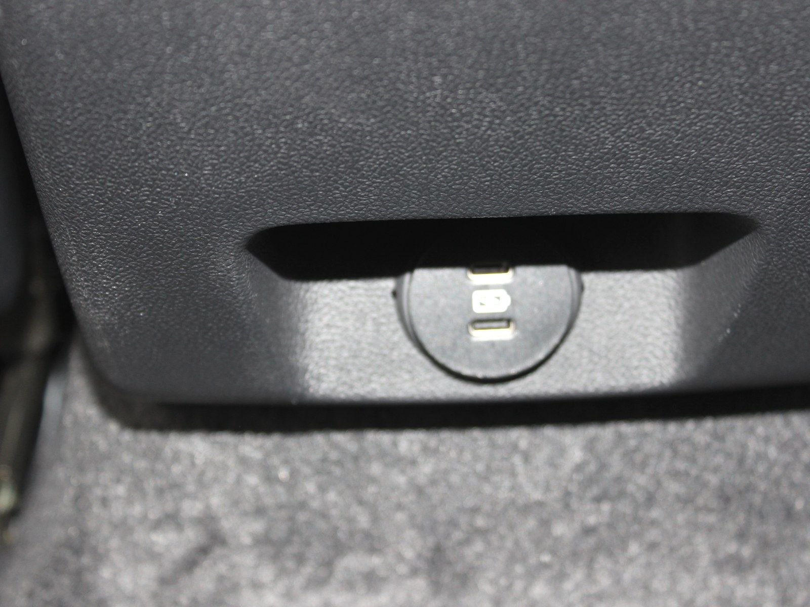 Fahrzeugabbildung Ford Focus ST-Line X 1,0 EcoBoost Mild Hybrid