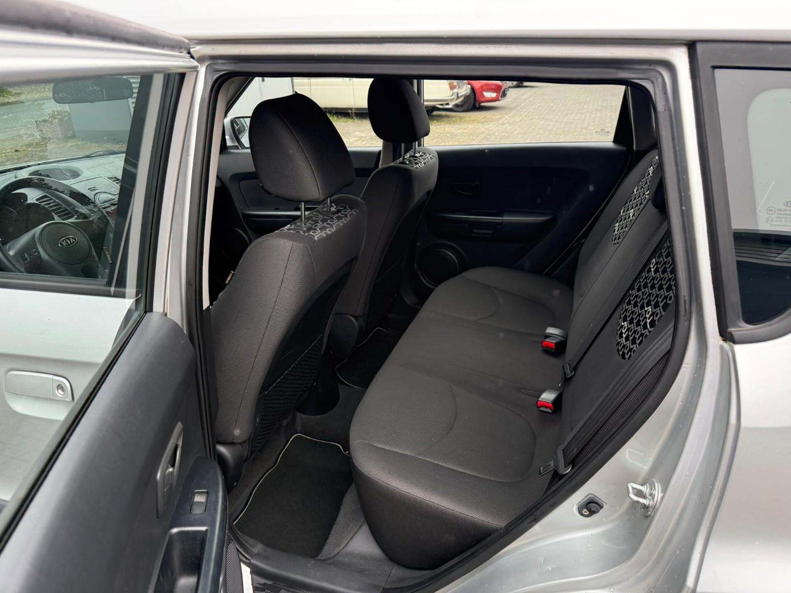 Kia Soul 2010 — photo 12