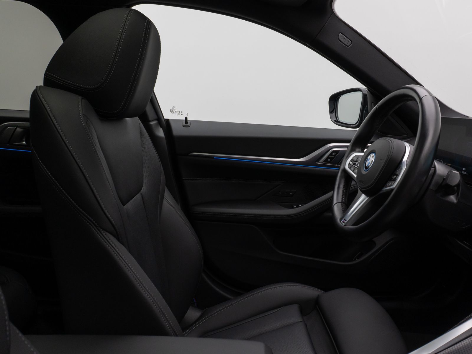 Fahrzeugabbildung BMW i4 eD40 Gran Coupé M Sport Glasdach Kamera HiFi