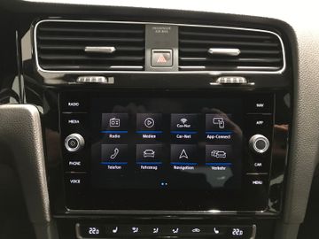 Volkswagen Golf VII R 2.0 TSI 4M DSG ACC KAM LED NAV PAN