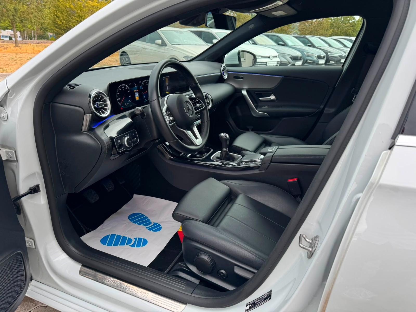 Mercedes-Benz A-Class LED/AMBIENTE/LEDER, миниатюра 9