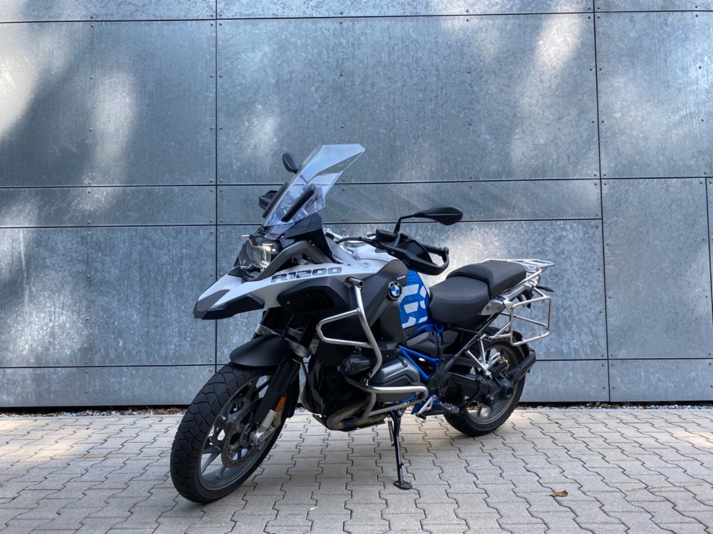 Fahrzeugabbildung BMW R 1200 GS Adventure Rallye 3 Pakete Connectivity