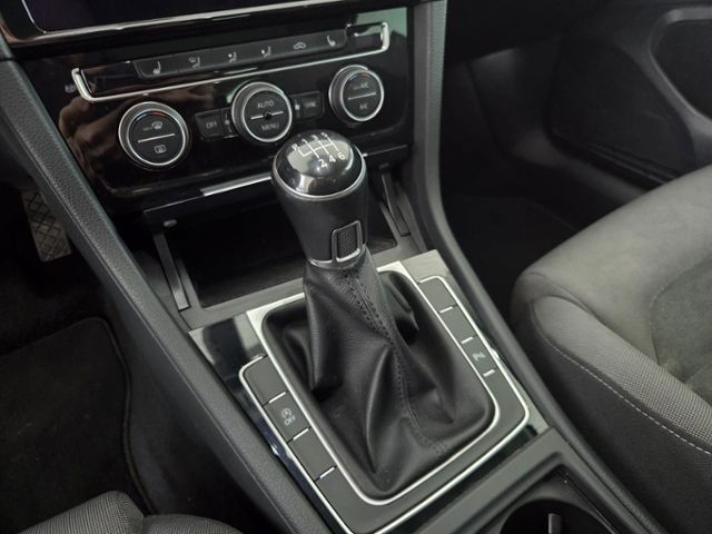 Golf VII Variant Highline 2.0 TDI LED NAV CLI AH