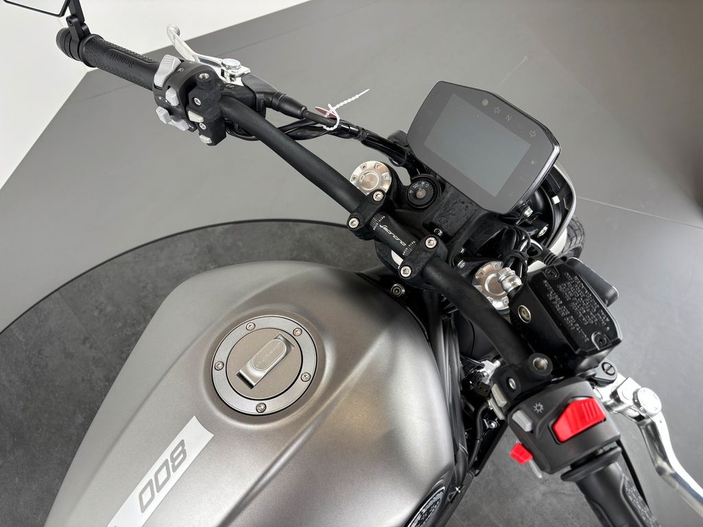 Fahrzeugabbildung Benelli LEONCINO 800 *TOP-ZUSTAND *REIFEN NEU