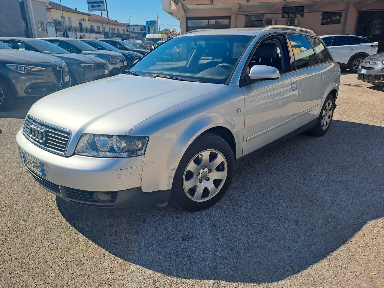 Audi A4 2004 — rear view