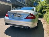 Mercedes-Benz CLS 63 AMG Umbau - Vollausstattung - silberne Mercedes-Benz CLS 500