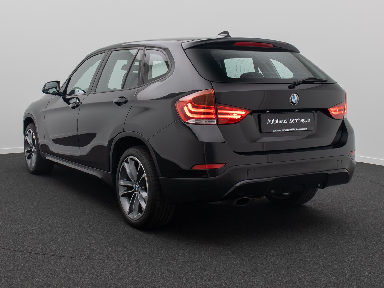 Fahrzeugabbildung BMW X1 sD18i Sport Line Xenon PDC NaviBusiness 18"