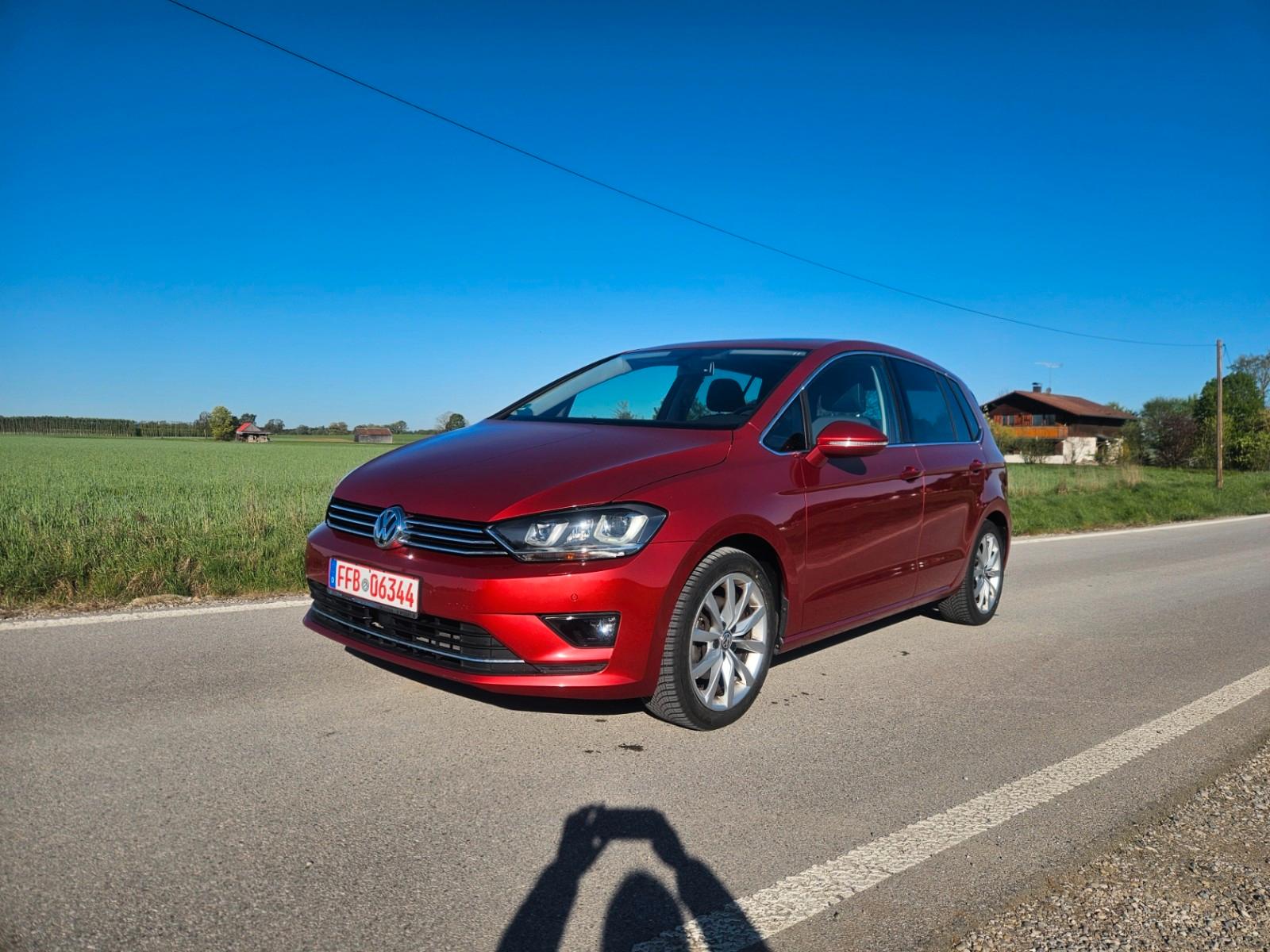 Volkswagen Golf Sportsvan Highline DSG Pano Navi