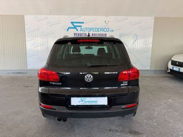 Volkswagen Tiguan - 5