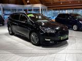 Ford Focus Turnier 1.5 EcoBoost ST-Line Navi+SHZ+PDC - Ford Focus Gebrauchtwagen in Dresden