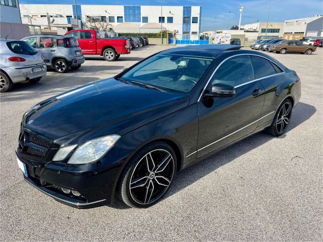 Mercedes-Benz Mercedes-benz E 220 E 220 CDI Coupé BlueEFFICIEN