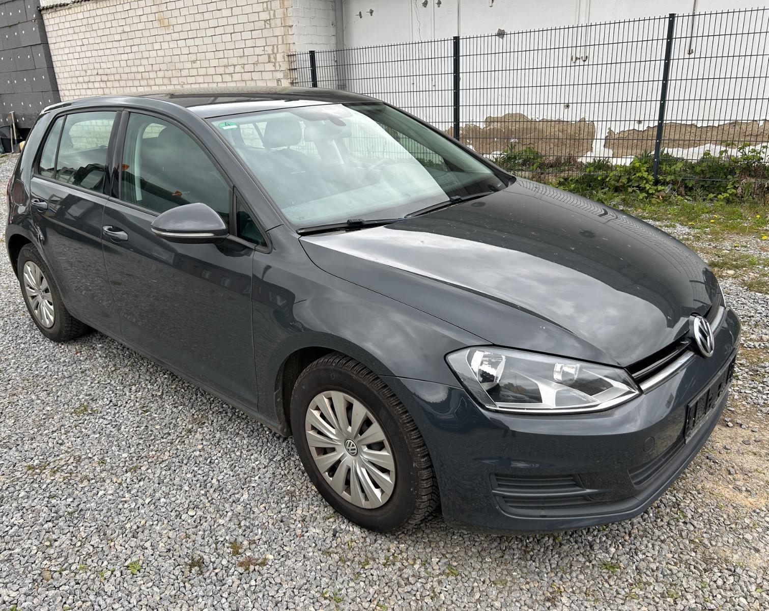 Volkswagen Golf 7 VII Lim. Trendline BMT 1.2 TSI