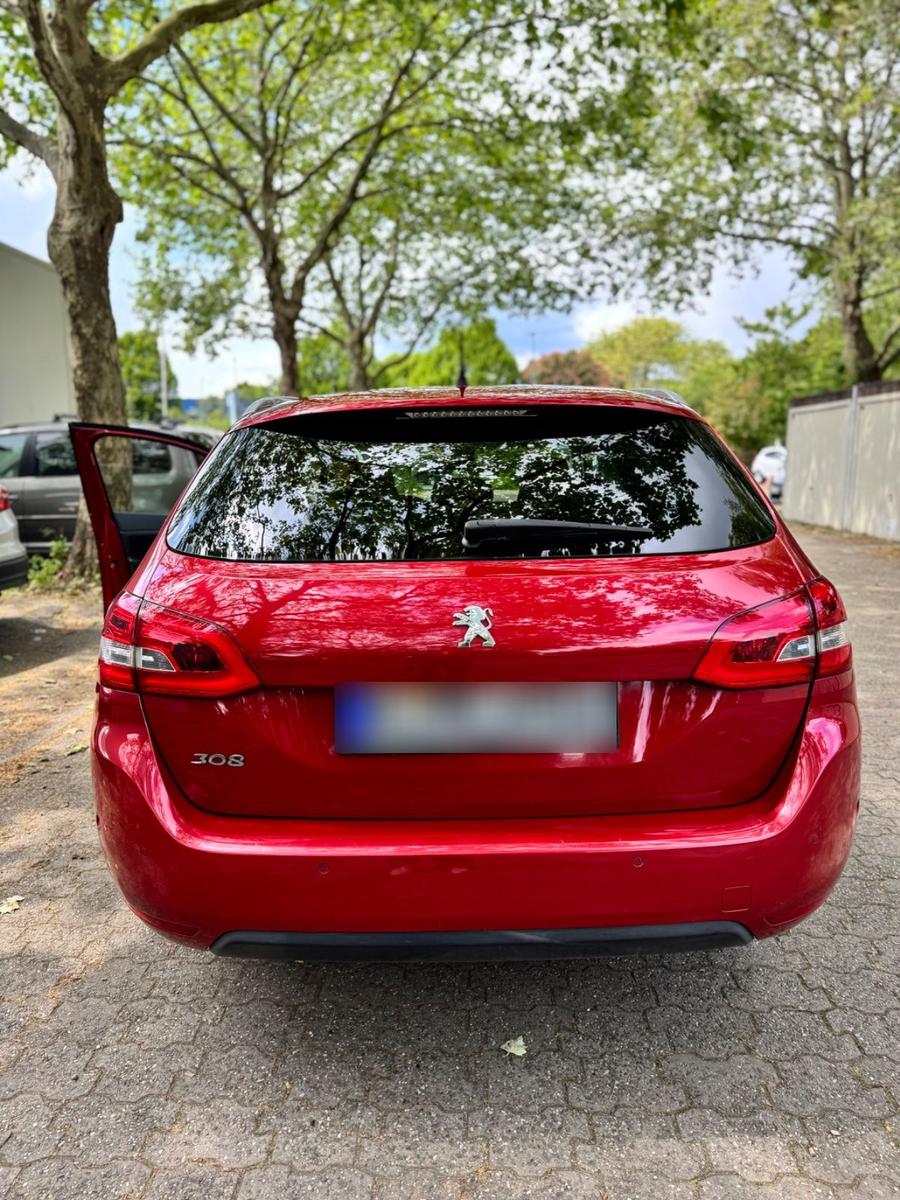 Peugeot 308 2015 — photo 7