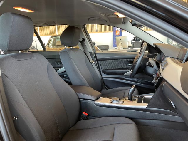 BMW 320i Advantage *NAVI*PDC*MFL*TEMP*