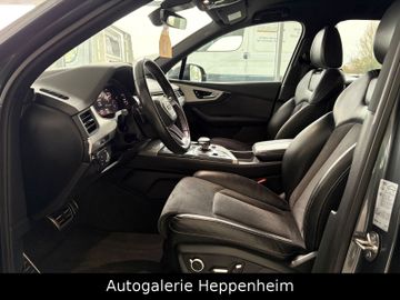 Audi Q7 - 11