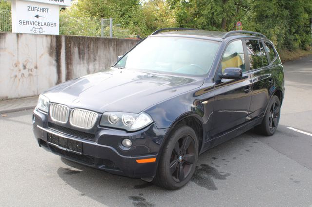 BMW X3 3.0si Panorama Leder Automatik Navi PDC