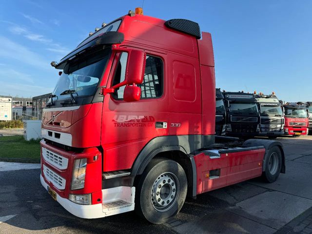 Volvo FM 330 4X2 - EURO 6 + AUTOMATIC + SKIRTS