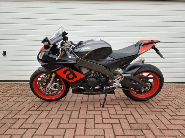 Aprilia RSV 4 RR