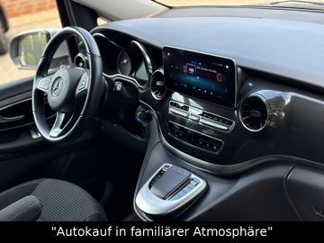 Mercedes V 220 - 10