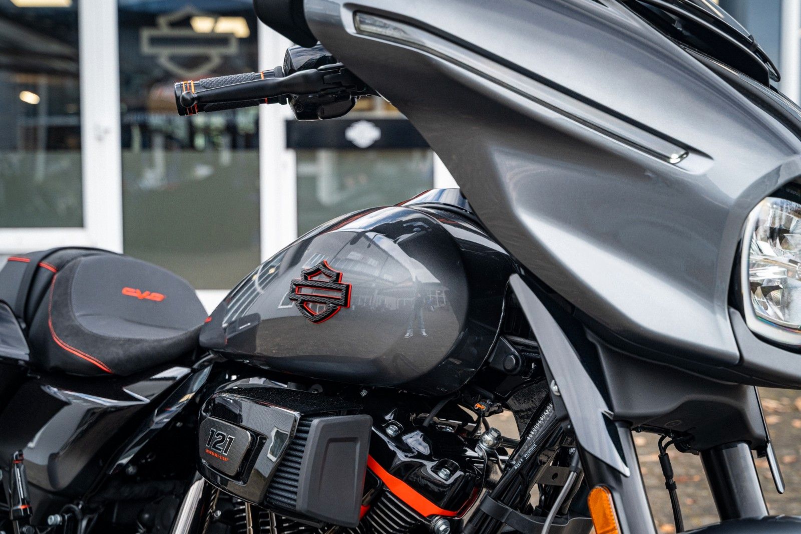 Fahrzeugabbildung Harley-Davidson CVO Street Glide  FLHXSE 121 CUI MY25 kurz. Ver.