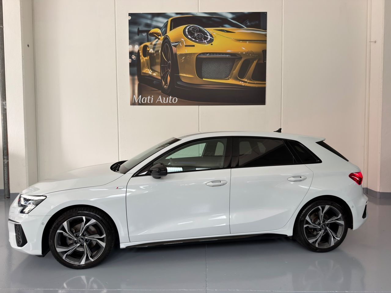 Audi A3 SPB 35 TFSI S tronic line edition Identi imagem 3