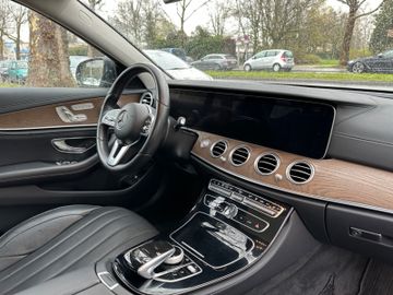 Fahrzeugabbildung Mercedes-Benz E 300d T AMG*360Kamera*Panorama*Exclusive