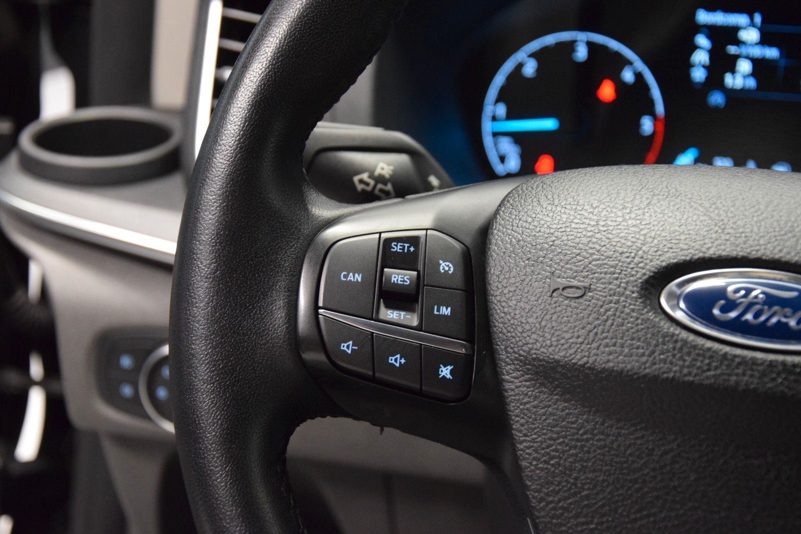 Fahrzeugabbildung Ford Custom 320 L1 Leder Navi Autom. Kamera