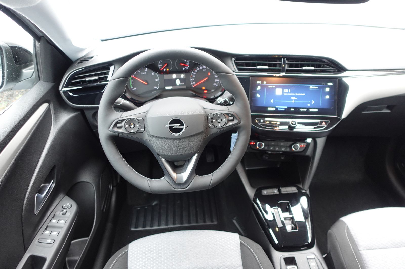 Fahrzeugabbildung Opel Corsa Hybrid Edition Sitzh.,Allwetter,LED,PDC