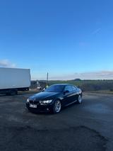 BMW 330d Coupé -LCI, M Paket - BMW 330 aus 2008: 330d