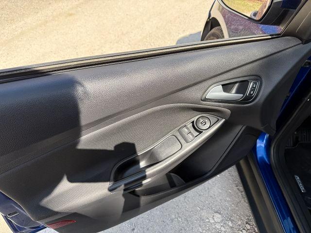 Ford Focus 2015 — photo 15