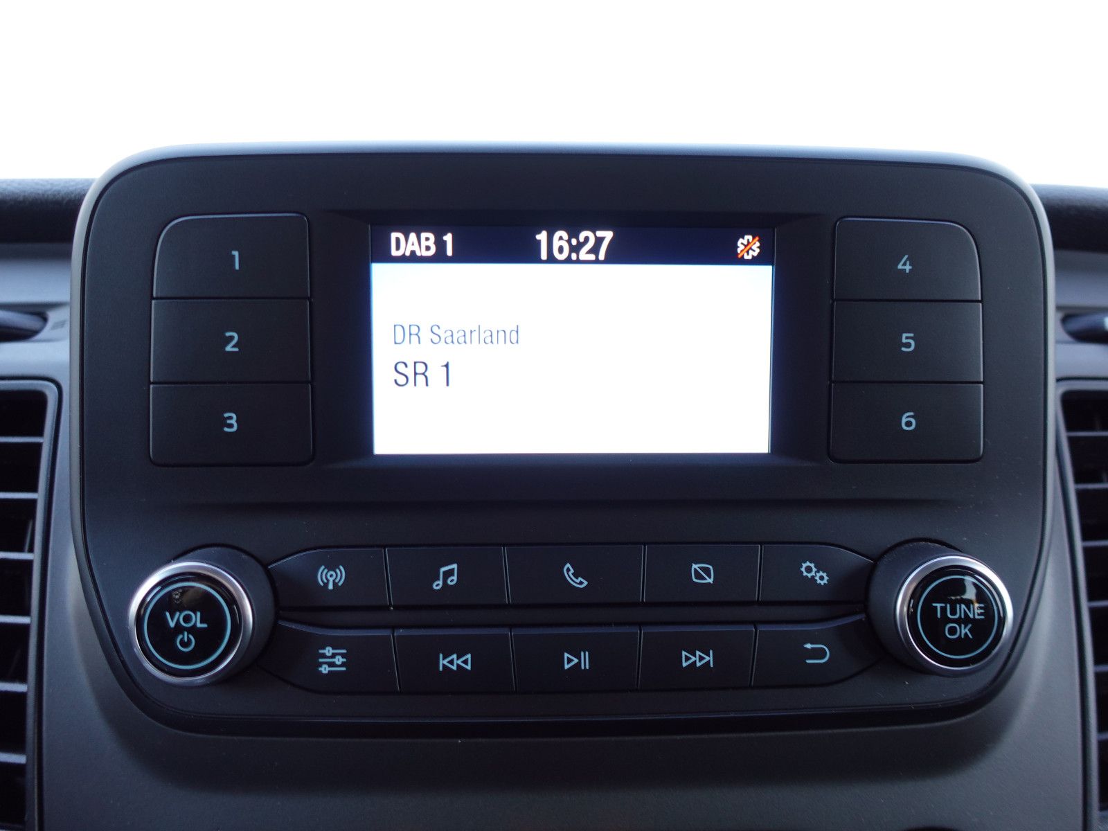 Fahrzeugabbildung Ford Transit Custom Kombi L2,9Sitze,Kamera,Trittbrett