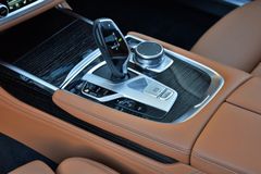 Fahrzeugabbildung BMW 740Ld Lang xDrive Panora Laser 3xTv ACC Massage
