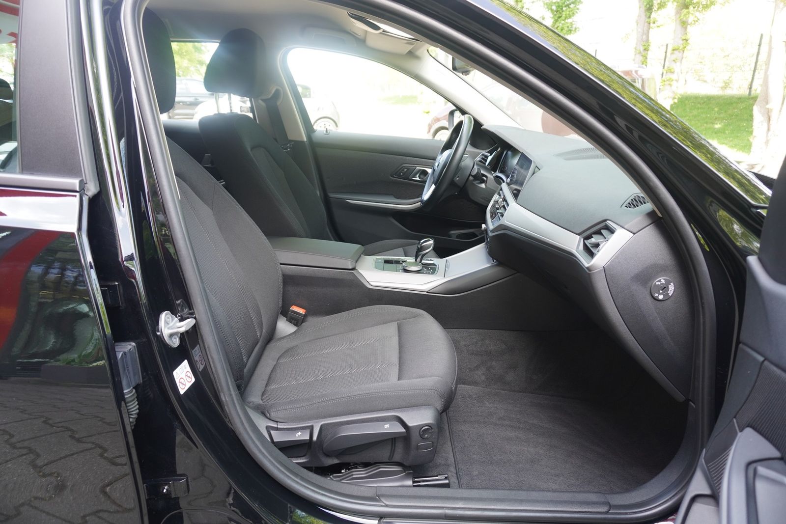 BMW 318d Advantage 360° AHK Virtual Cockpit Tempomat foto 13