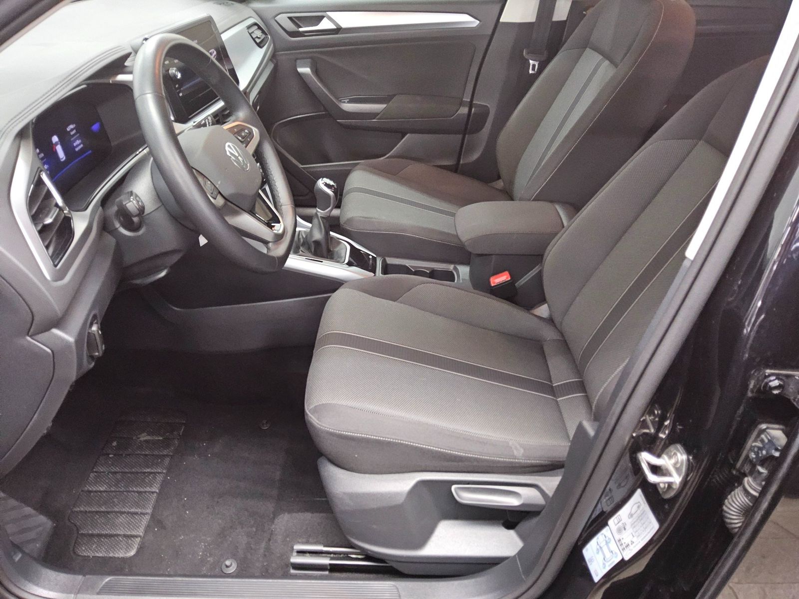 Volkswagen T-Roc 1.0 TSI Life LED DC PDC Shz BT DAB foto 9