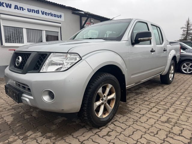 Nissan Navara Pickup Double Cab XE 4X4