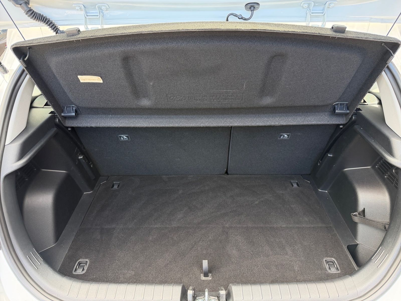 Fahrzeugabbildung Hyundai i20 1.0 T-GDI 7-DCT Trend Navi Allwetter
