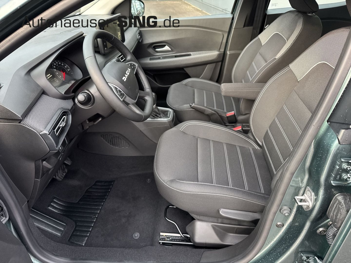 Dacia Sandero - Bild 10