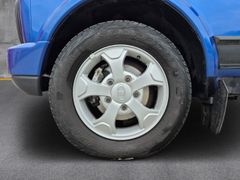 Fahrzeugabbildung Niva Taiga Urban 1,7i 4x4 SHZ GA Alu el.SP Spieg